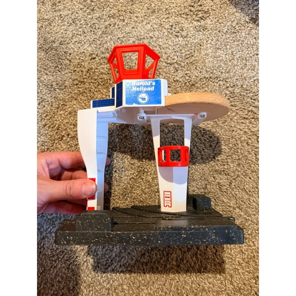 VTG Thomas Friends Harolds Helipad Wooden Railway Toy Kids OS Play Set See Desc